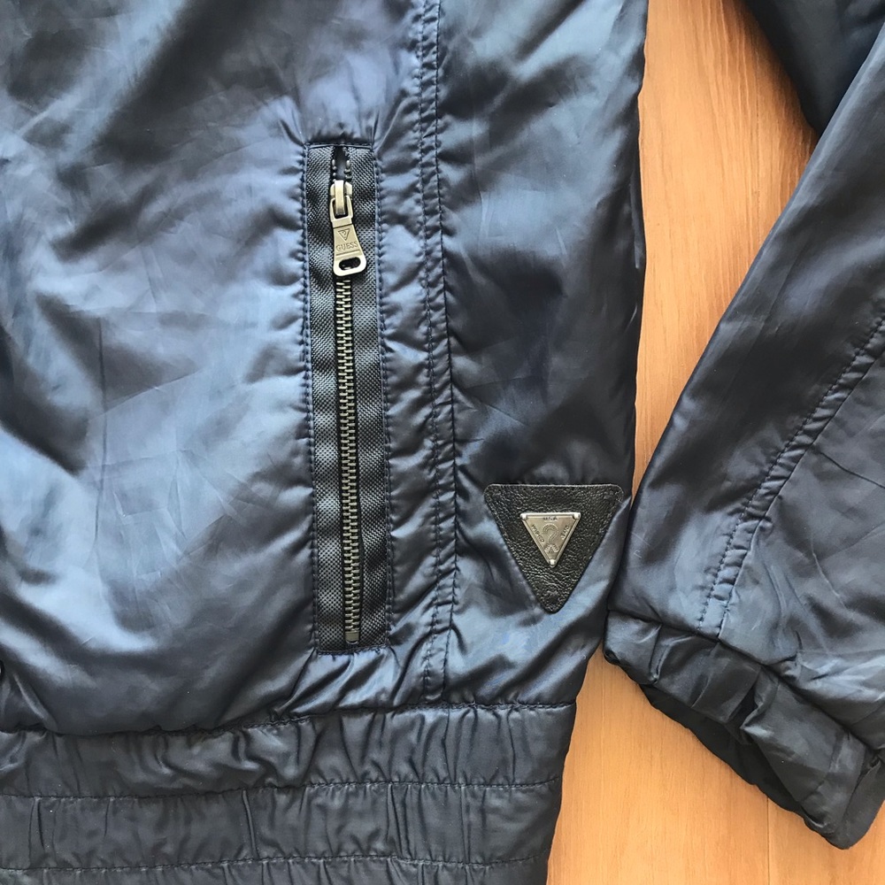 💕⭐️HostPick⭐️💕 🆕 GUESS Jacket - Picture 6 of 7